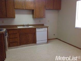 2005 Zeeland Ct, Modesto, CA 95356 photo 3