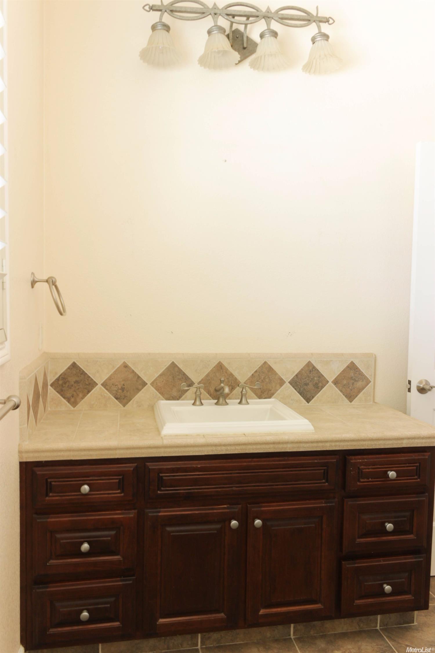 568 S Mohler Rd, Ripon, CA 95366 photo 18