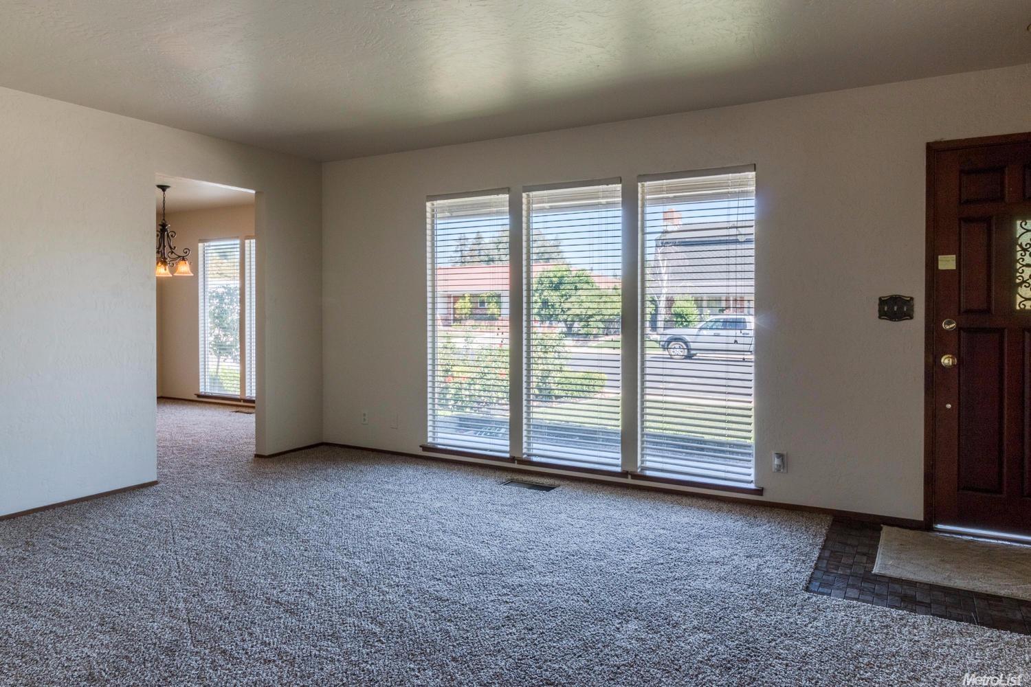 282 California St, Ripon, CA 95366 photo 5