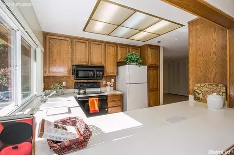 614 El Toro Way, Davis, CA 95618 photo 3