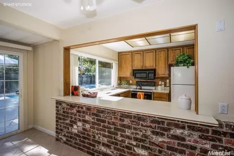 614 El Toro Way, Davis, CA 95618 photo 4