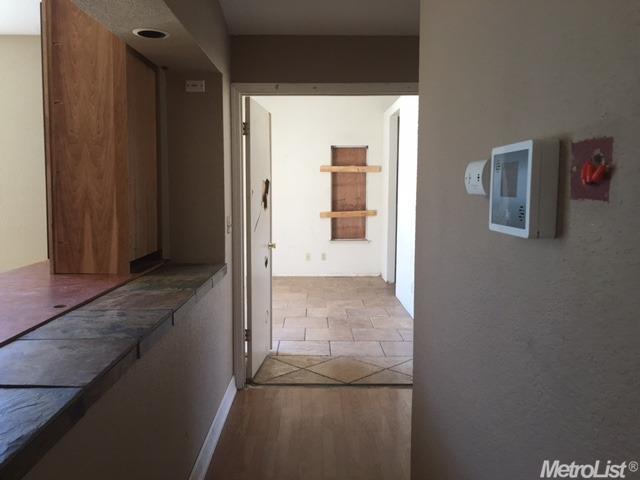 806 Agusta Dr, Lathrop, CA 95330 photo 11