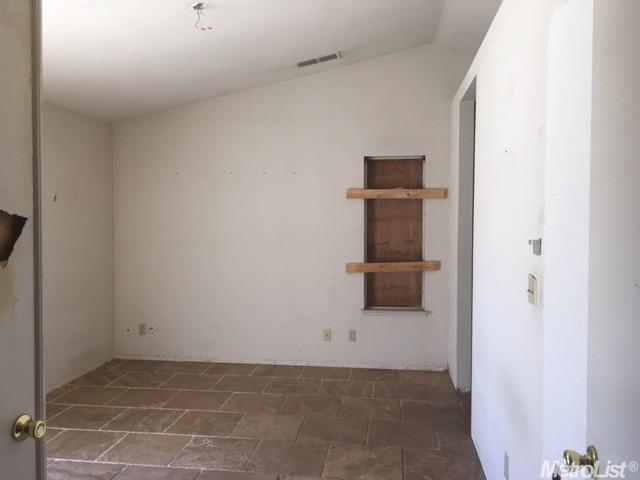 806 Agusta Dr, Lathrop, CA 95330 photo 13