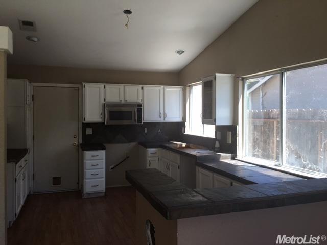 806 Agusta Dr, Lathrop, CA 95330 photo 7