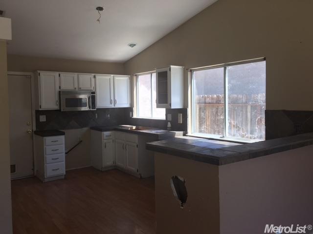 806 Agusta Dr, Lathrop, CA 95330 photo 6