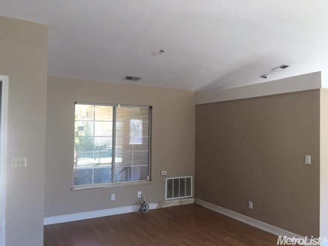 806 Agusta Dr, Lathrop, CA 95330 photo 4
