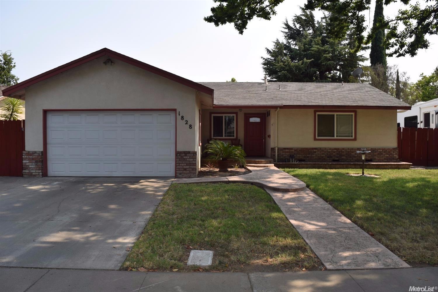 1828 Langton Ln, Modesto, CA 95350 photo 1