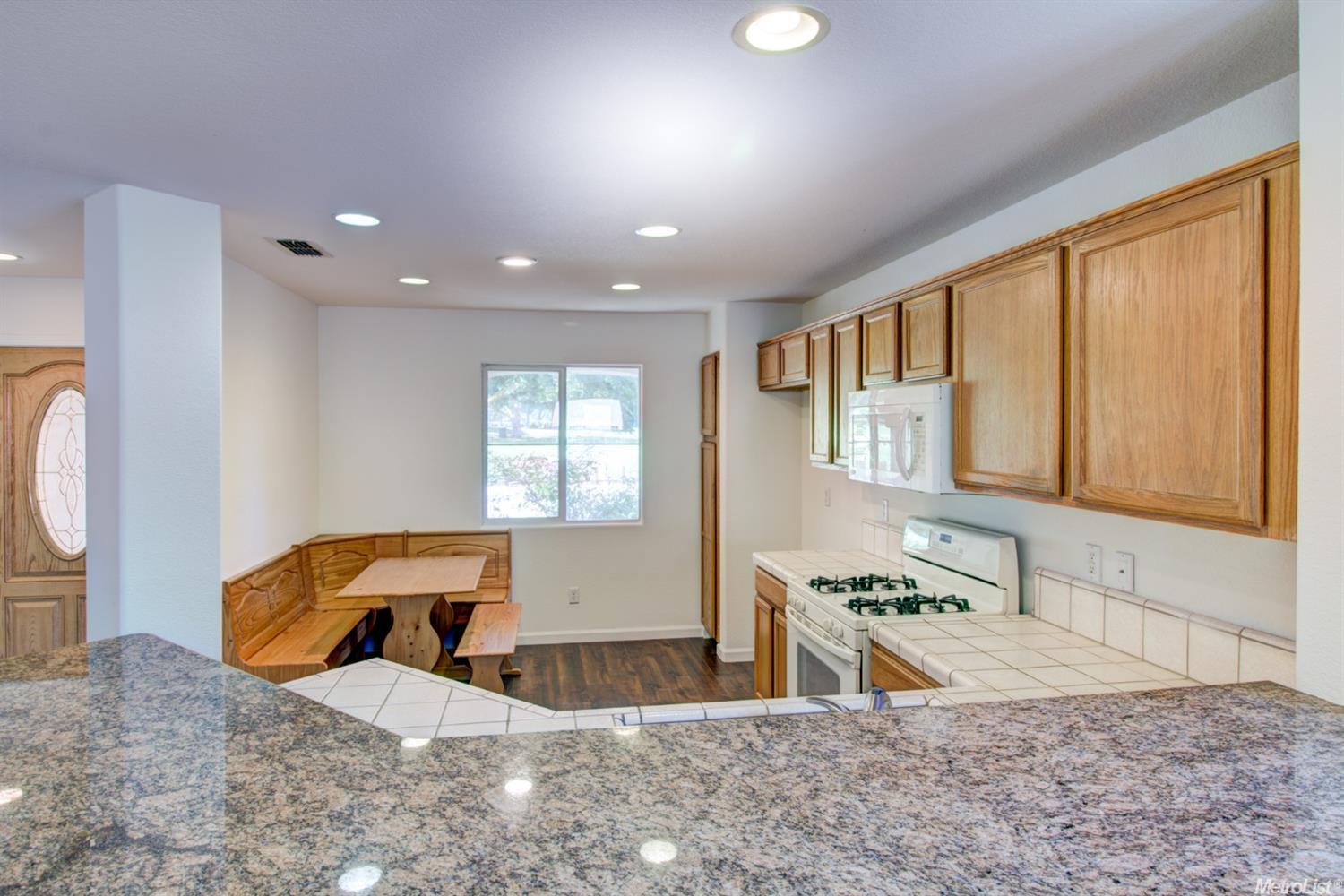 4272 Castleton Cir, Mather, CA 95655 photo 6