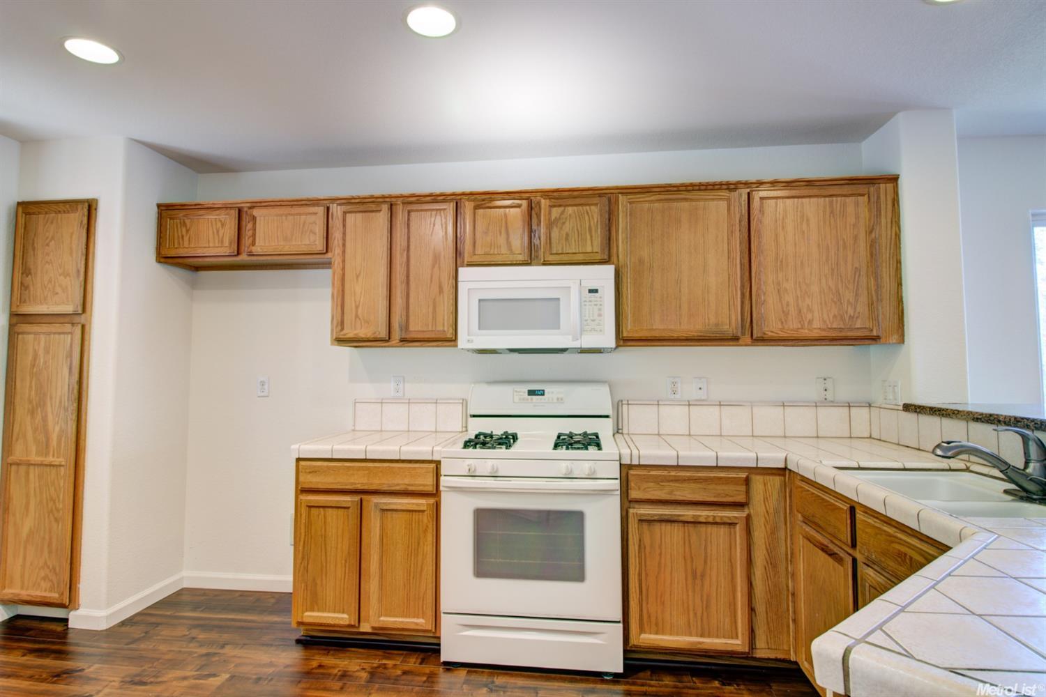 4272 Castleton Cir, Mather, CA 95655 photo 8