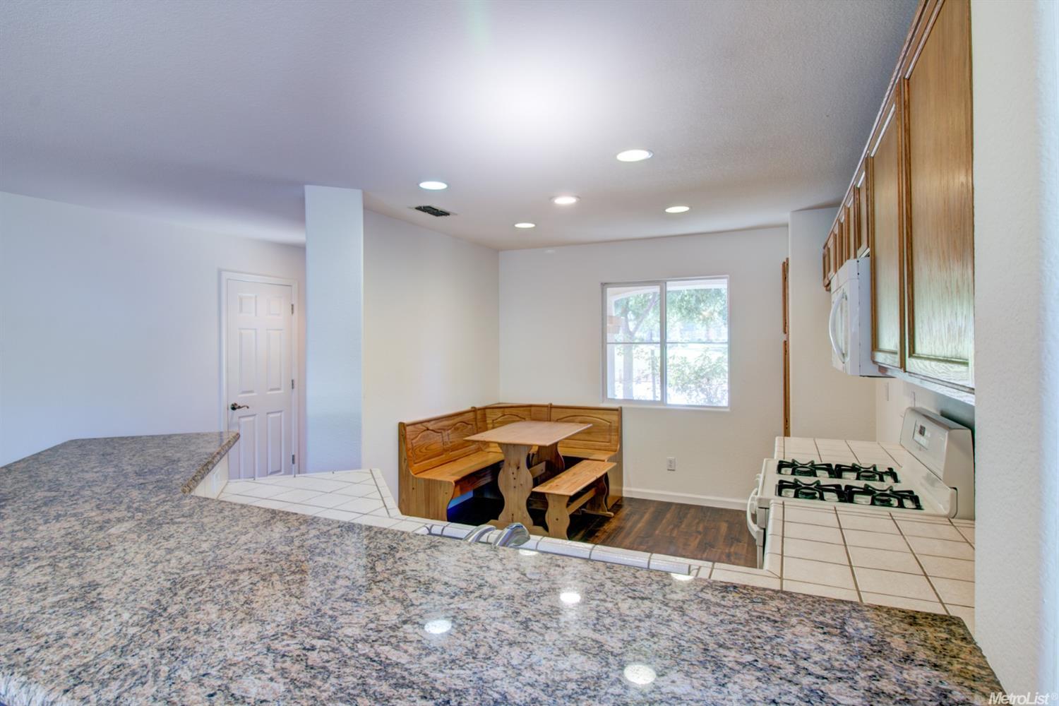 4272 Castleton Cir, Mather, CA 95655 photo 5