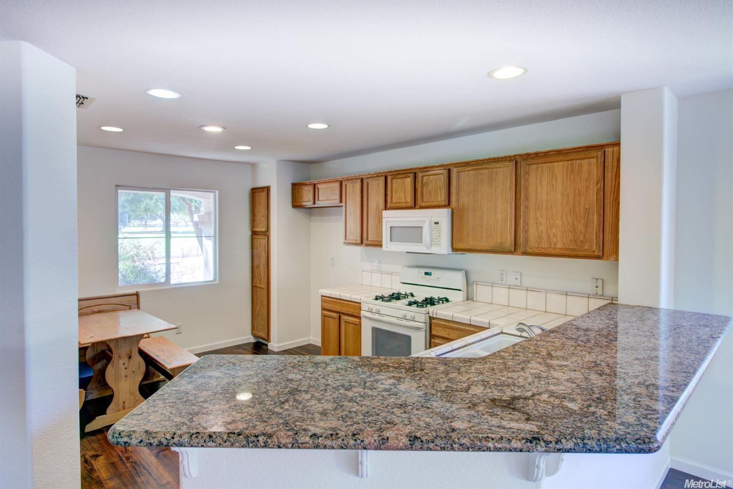 4272 Castleton Cir, Mather, CA 95655 photo 3