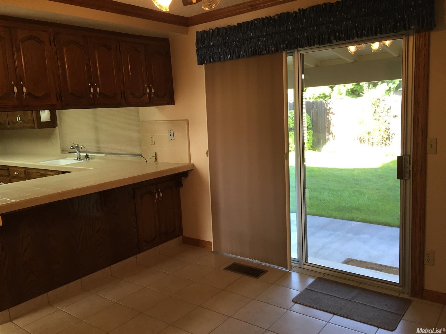 1317 Oakridge Dr, Modesto, CA 95351 photo 10
