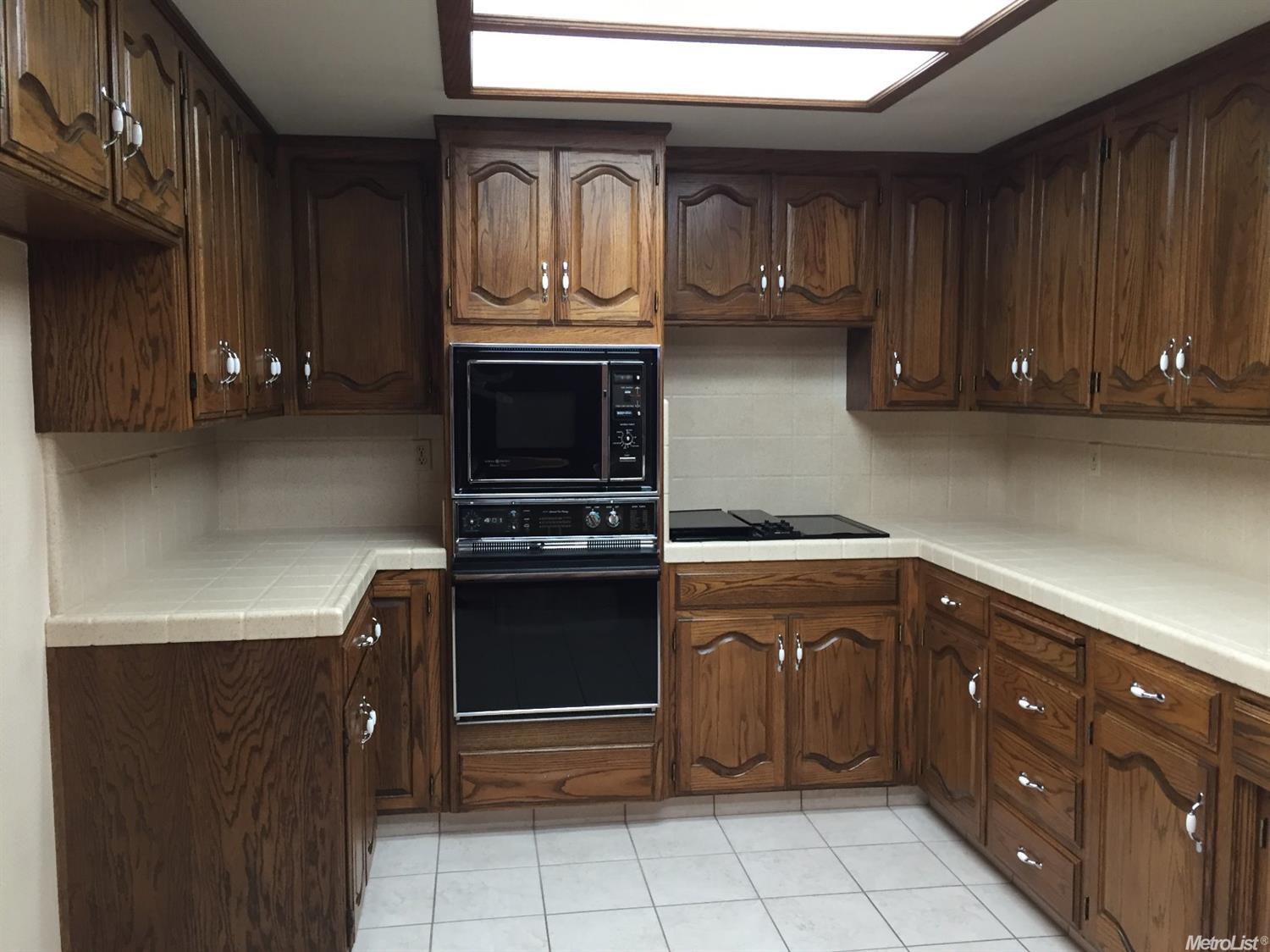 1317 Oakridge Dr, Modesto, CA 95351 photo 8