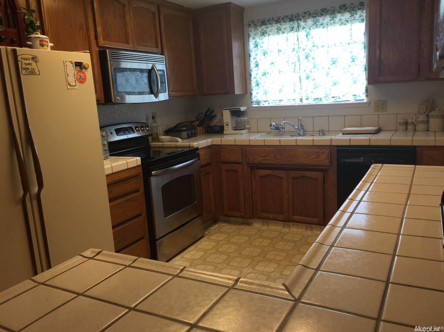 2405 Prairie Dr, Modesto, CA 95355 photo 10