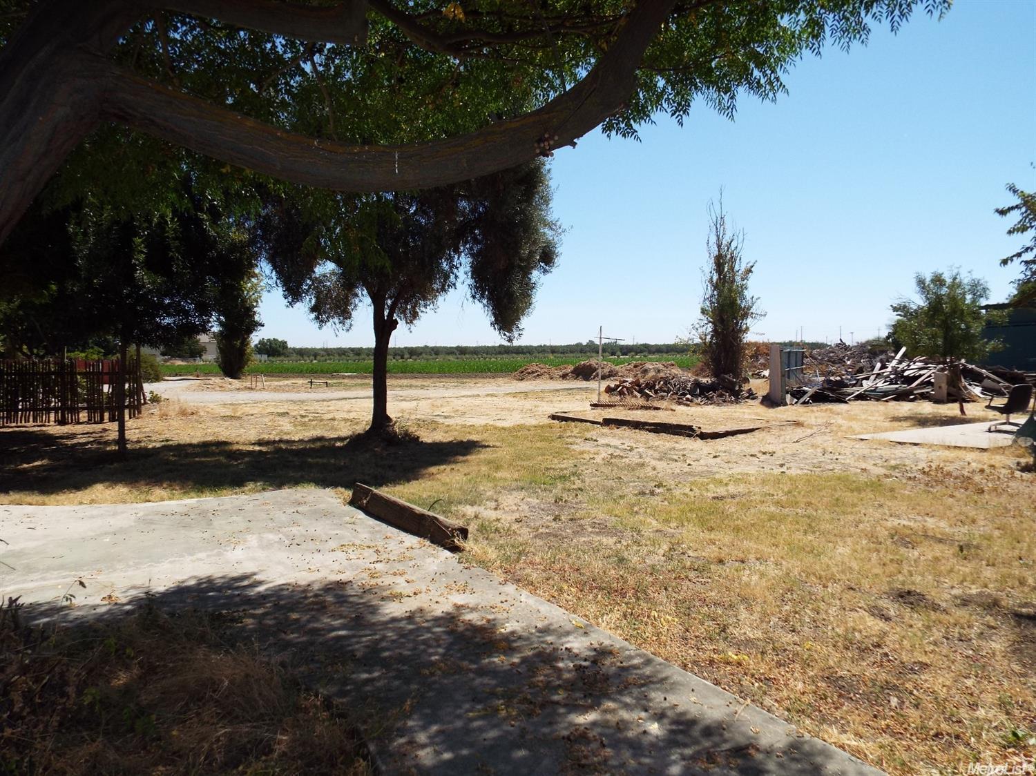 1518 E Las Palmas Ave, Patterson, CA 95363 photo 6