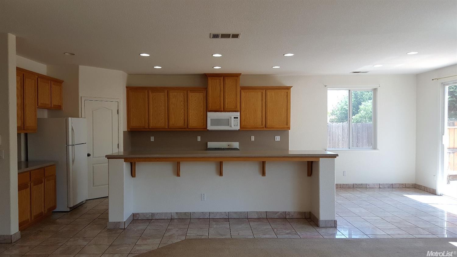 2928 Essie Way, Modesto, CA 95355 photo 3