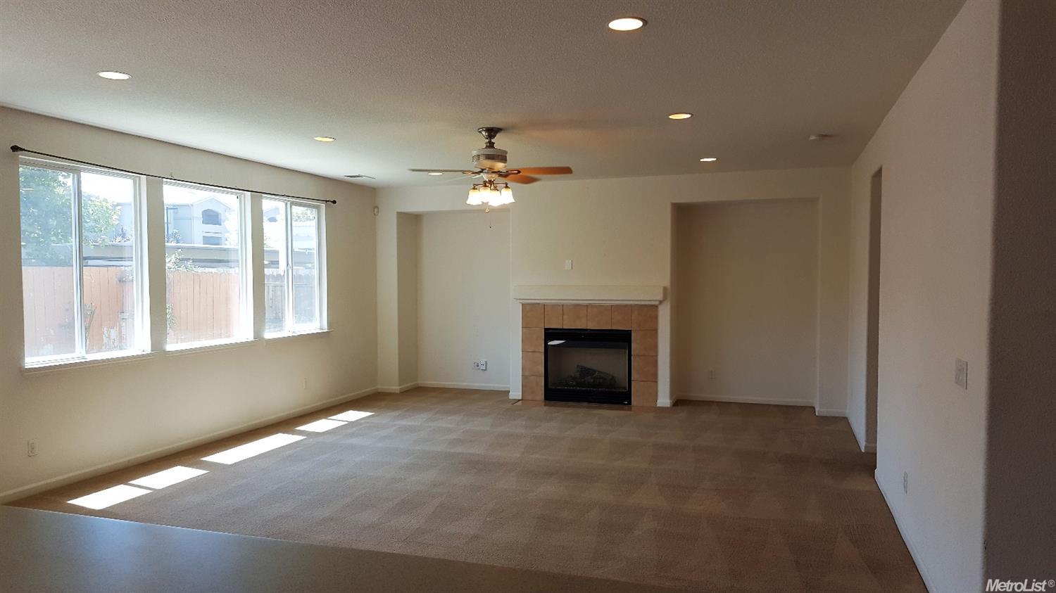 2928 Essie Way, Modesto, CA 95355 photo 4