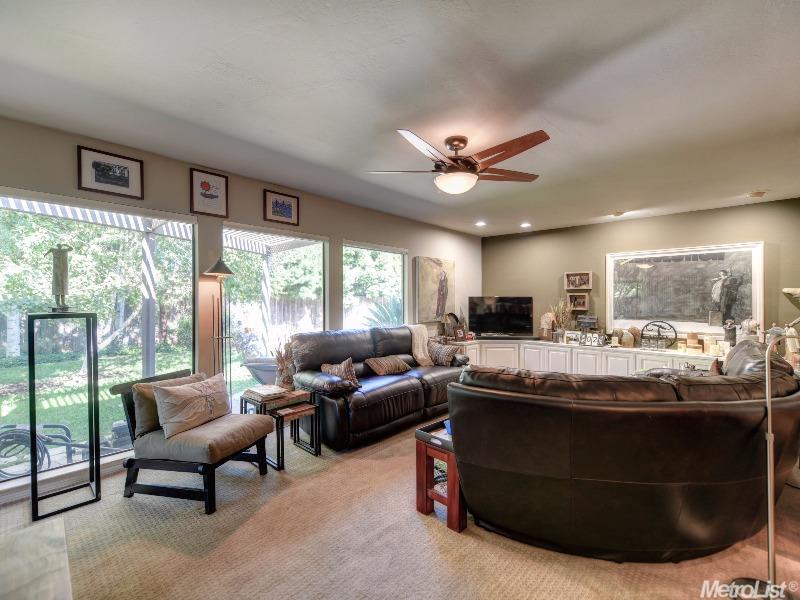 5258 Acorn Way, Carmichael, CA 95608 photo 9