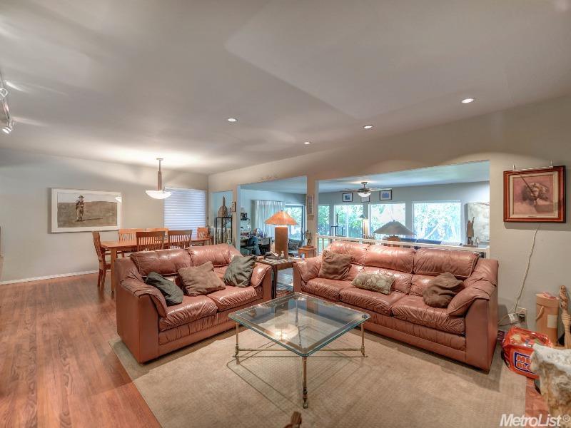 5258 Acorn Way, Carmichael, CA 95608 photo 2