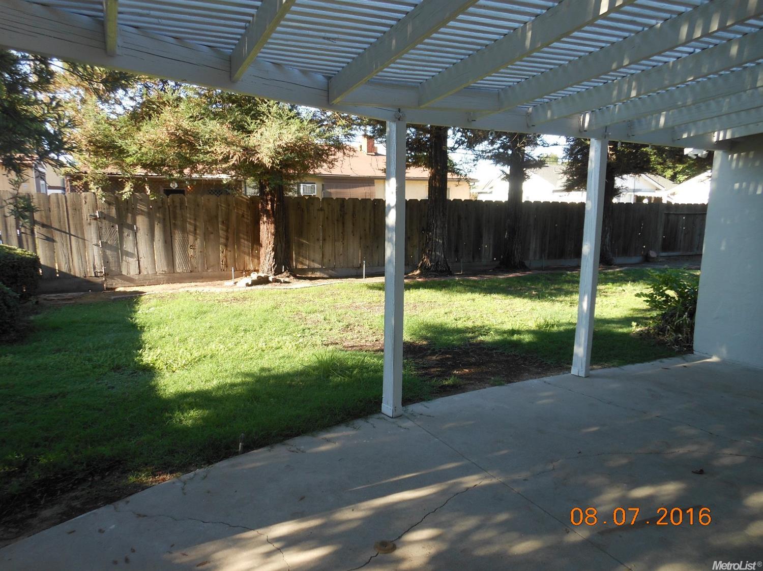 1508 Myrtle St, Turlock, CA 95380 photo 8