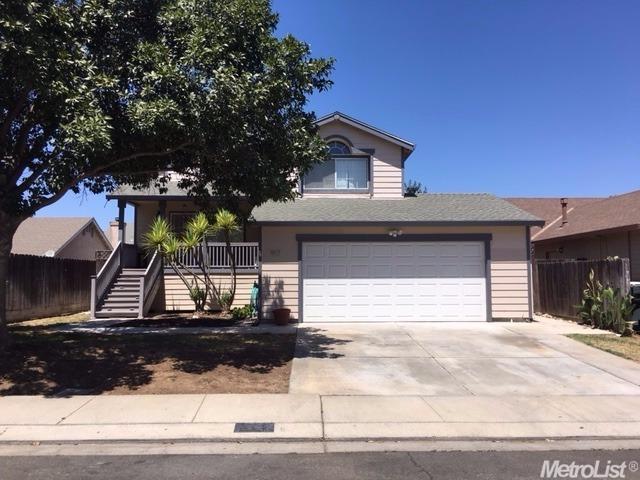 917 Fall River Dr, Modesto, CA 95351 photo 2