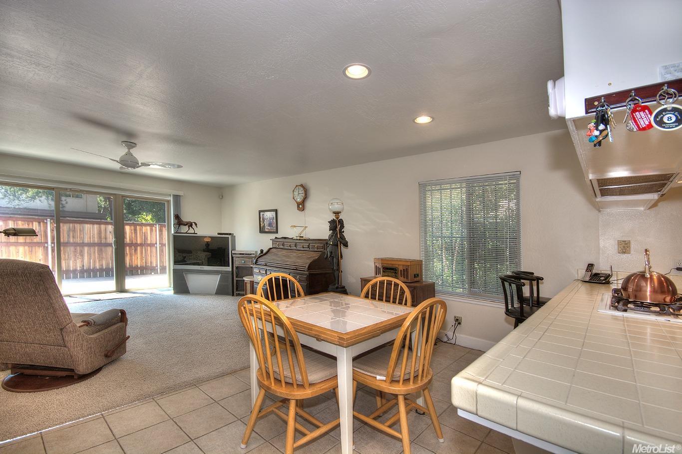 5970 Via Casitas, Carmichael, CA 95608 photo 9
