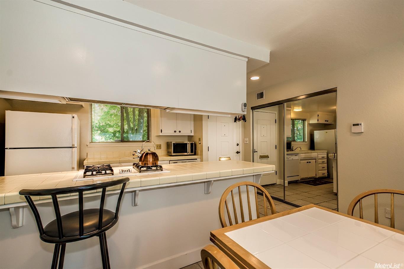 5970 Via Casitas, Carmichael, CA 95608 photo 5