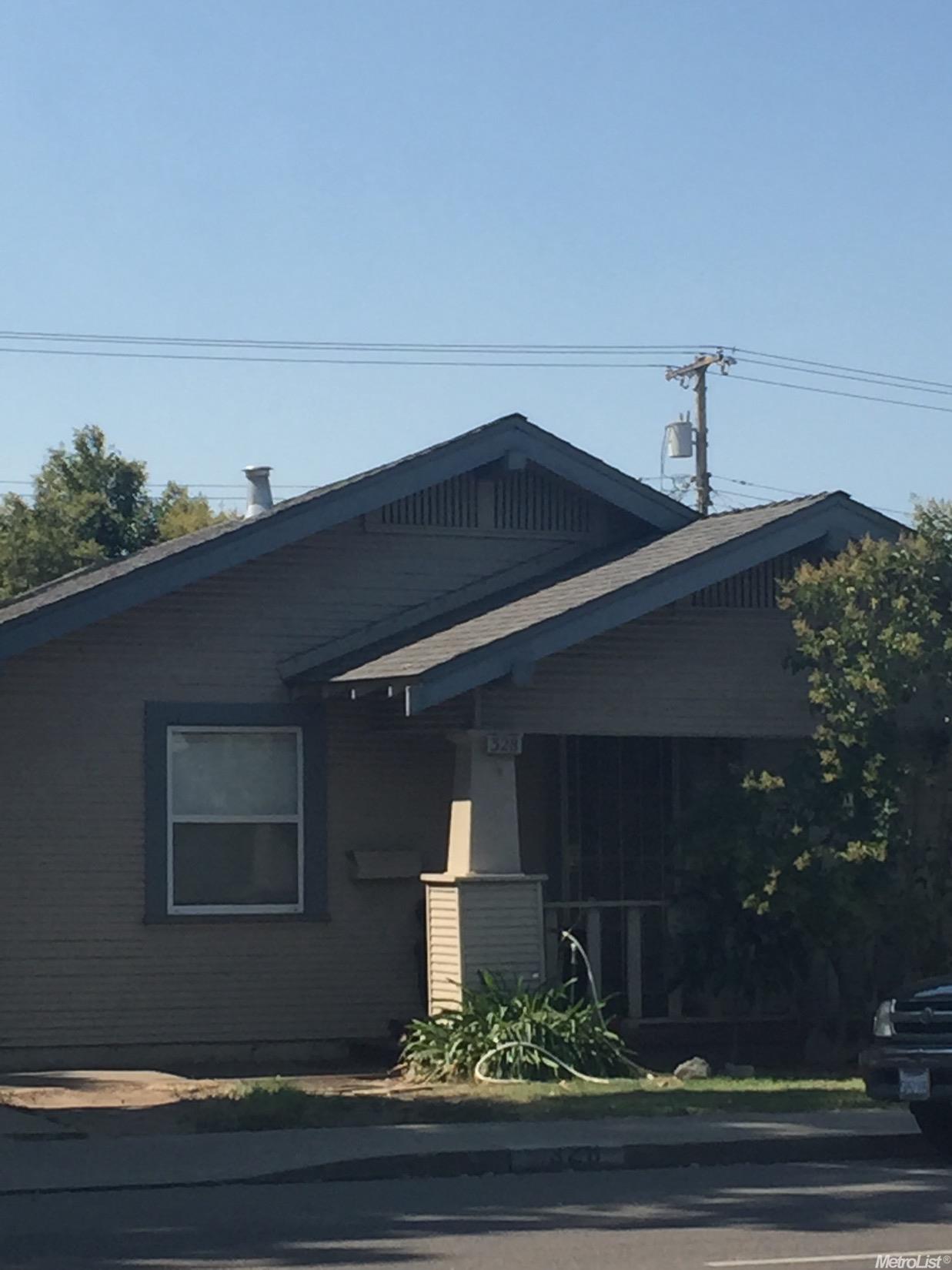328 E Lodi Ave, Lodi, CA 95240 photo 2