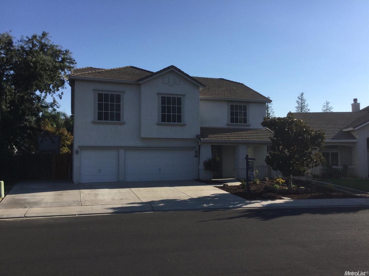 1518 Churcher Dr, Manteca, CA 95337 photo 2