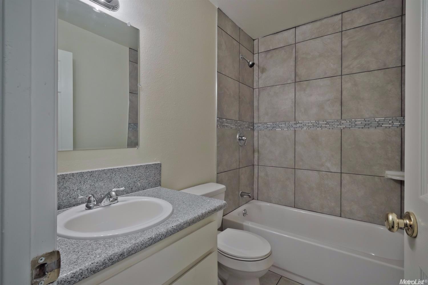 2824 Bateman Ln, Modesto, CA 95354 photo 14