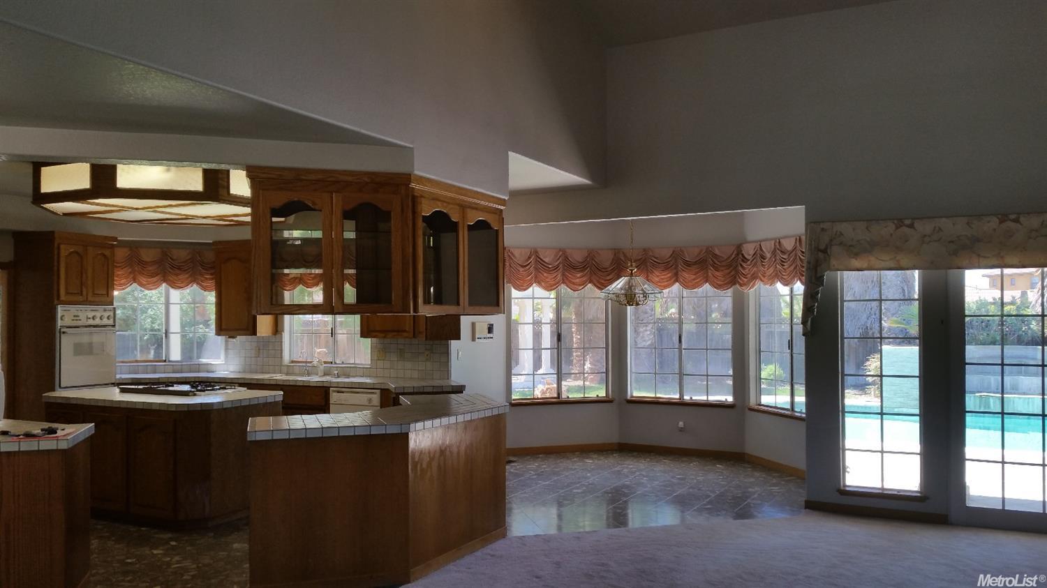 28025 Traina Ct, Tracy, CA 95304 photo 5