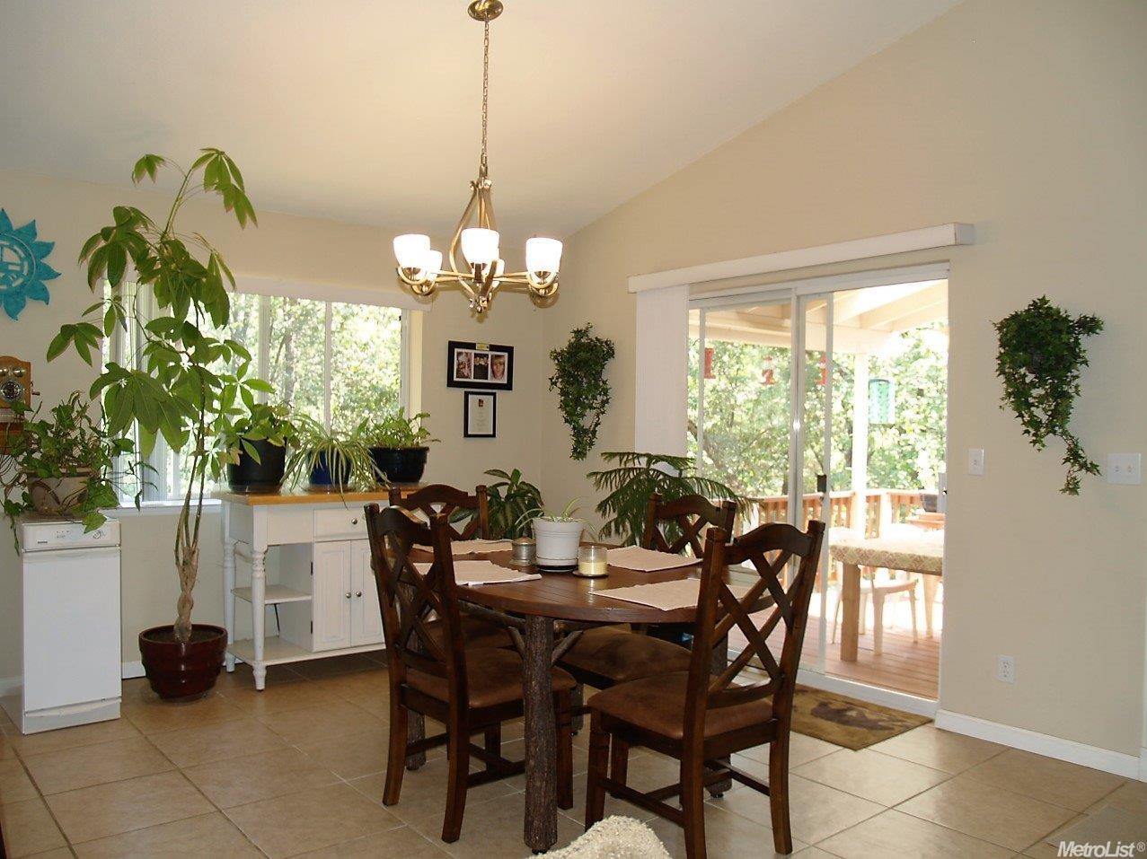 4800 Robledo Dr, Placerville, CA 95667 photo 8