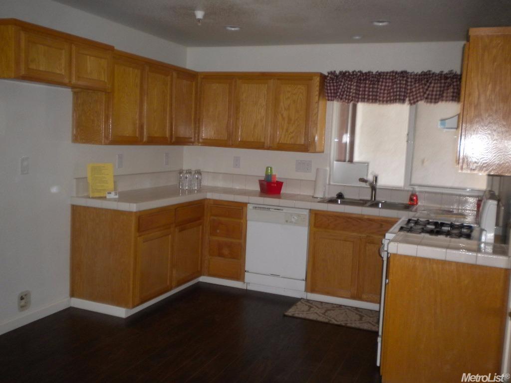 1705 Rancho Dr, Ceres, CA 95307 photo 3