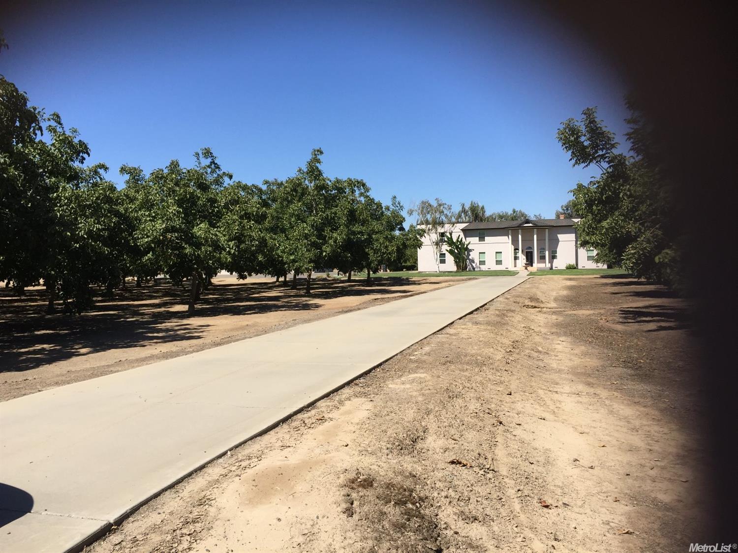 219 N Hopper Rd, Modesto, CA 95351 photo 1