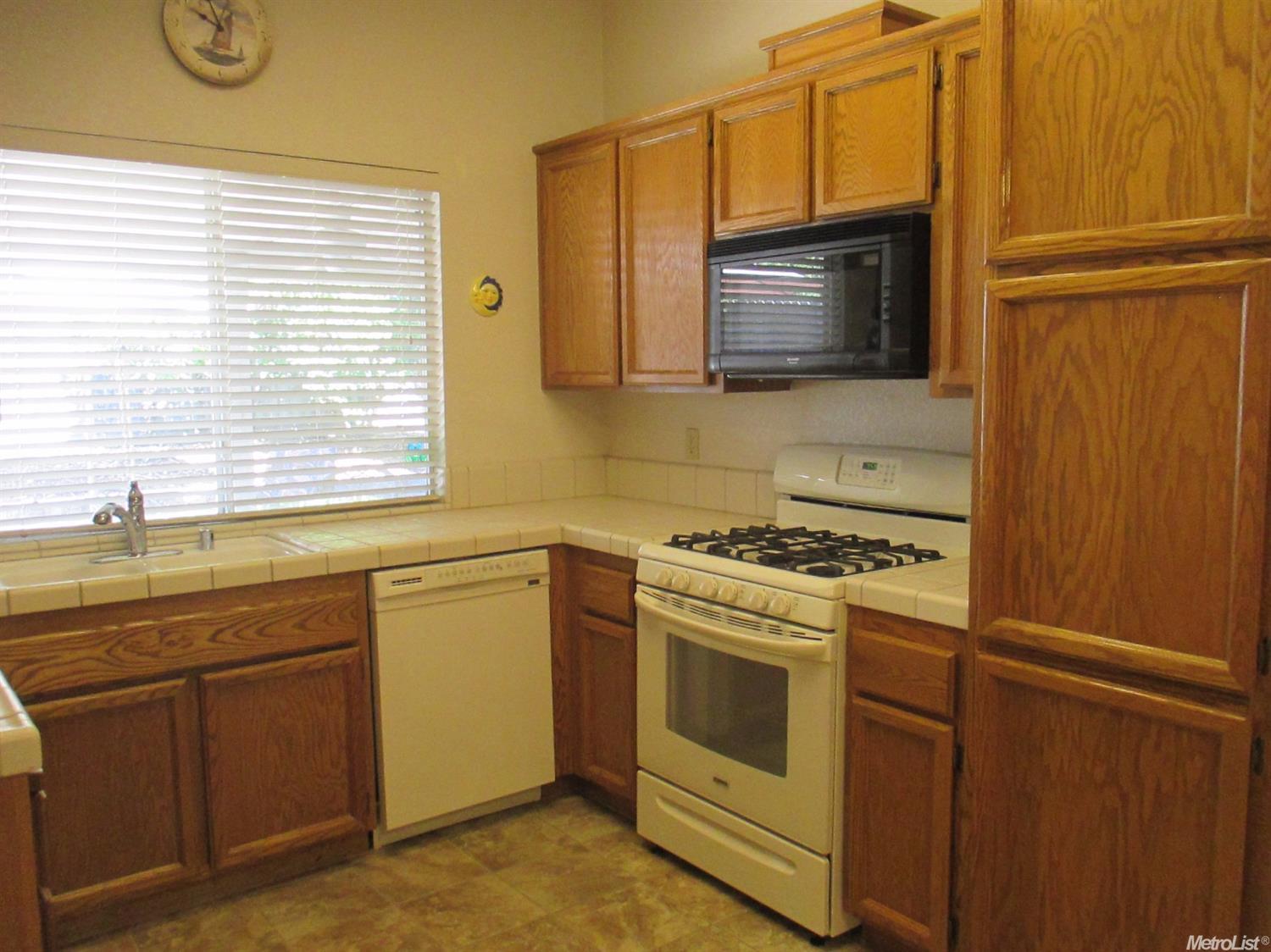 8209 Bellsbrae Dr, Antelope, CA 95843 photo 7