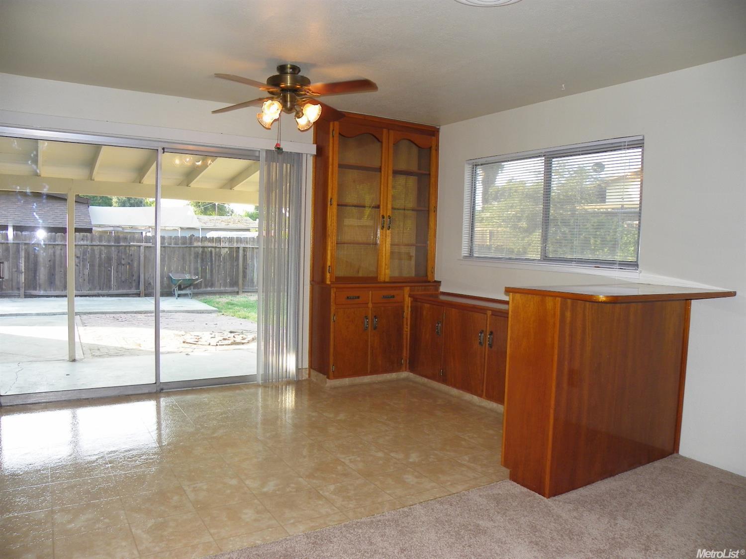 1306 Aurora St, Modesto, CA 95351 photo 6