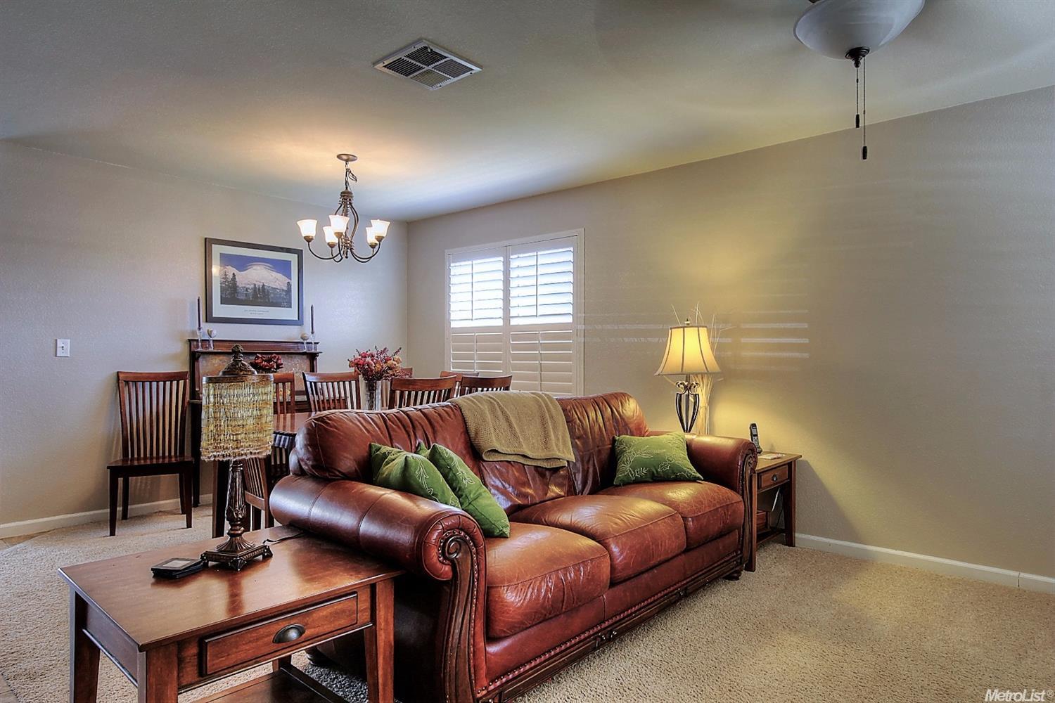 892 Travaille Way, Ripon, CA 95366 photo 3