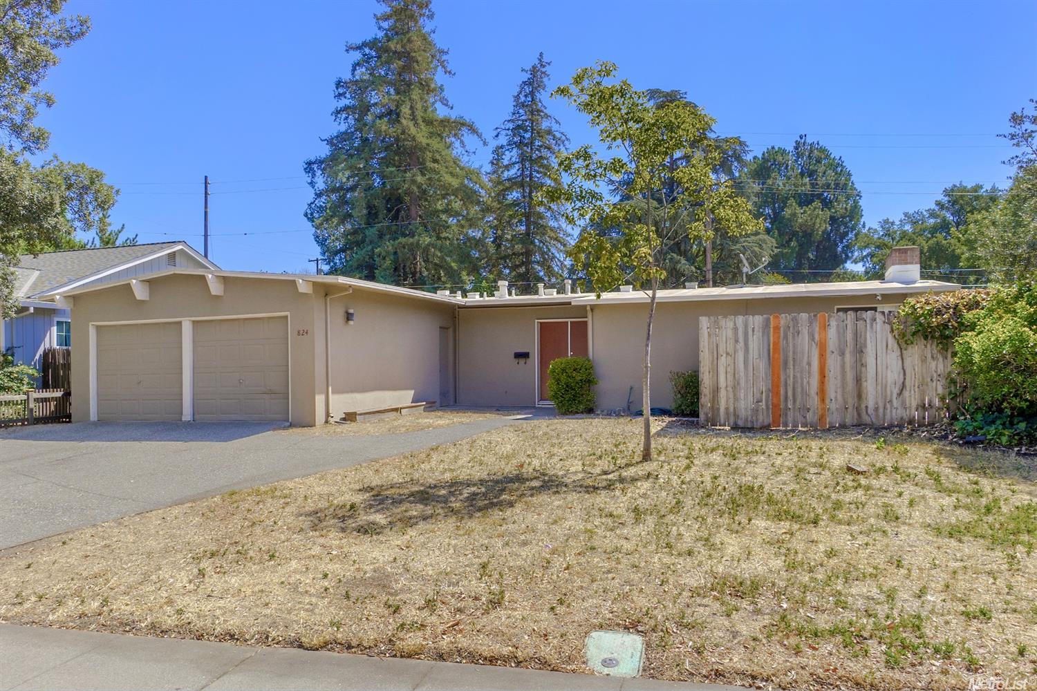 824 Sycamore Ln, Davis, CA 95616 photo 2