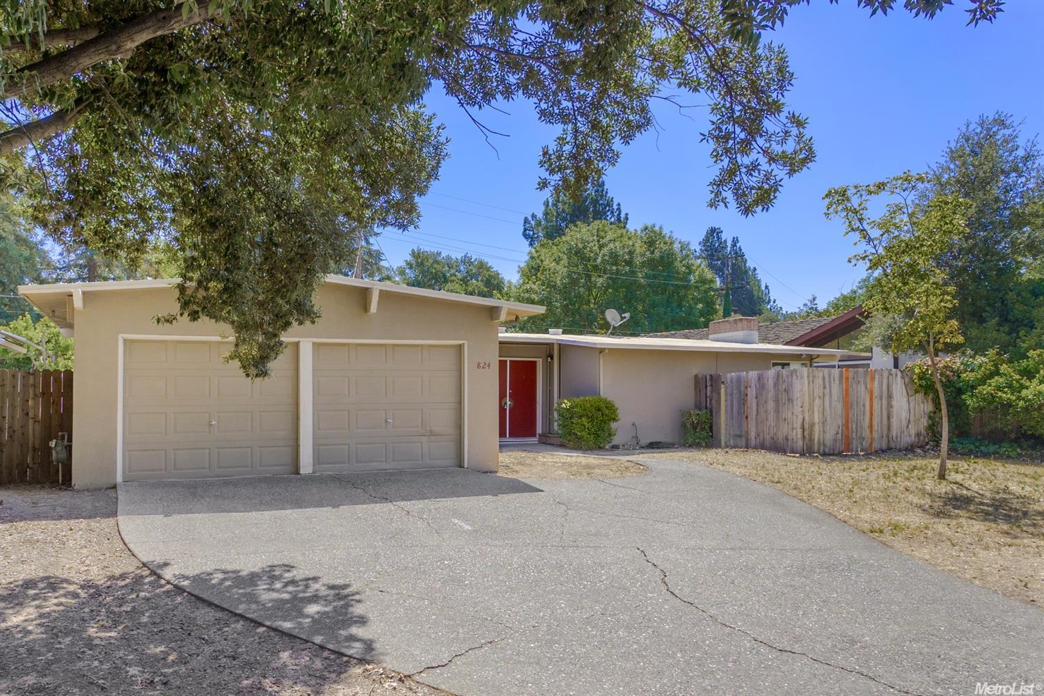 824 Sycamore Ln, Davis, CA 95616 photo 1