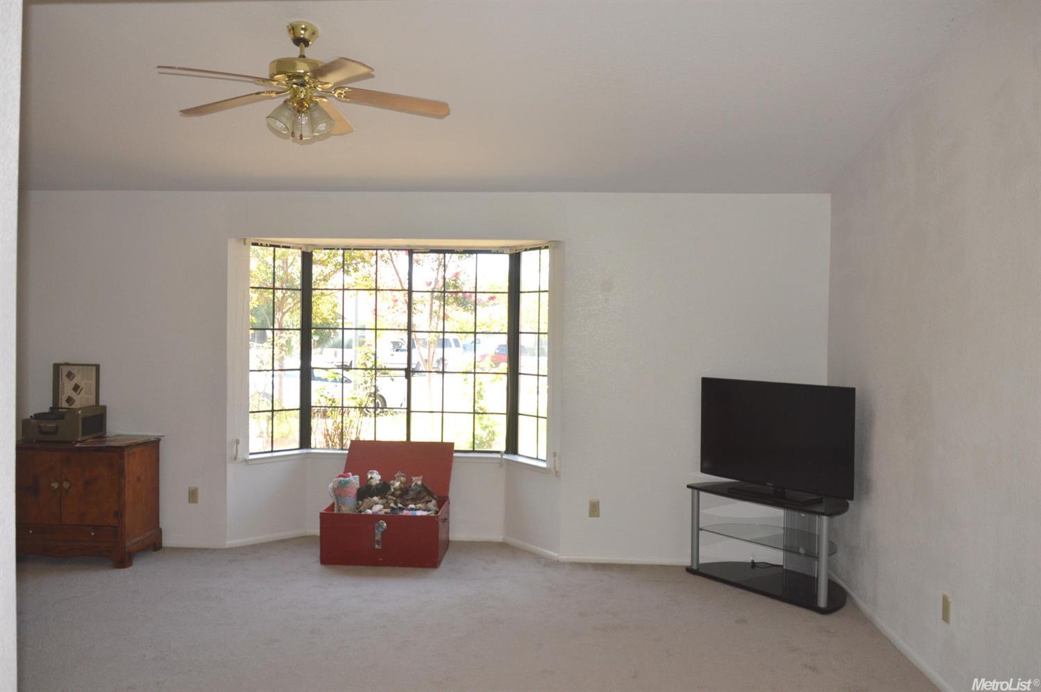 8115 Warmuth Ct, Antelope, CA 95843 photo 3