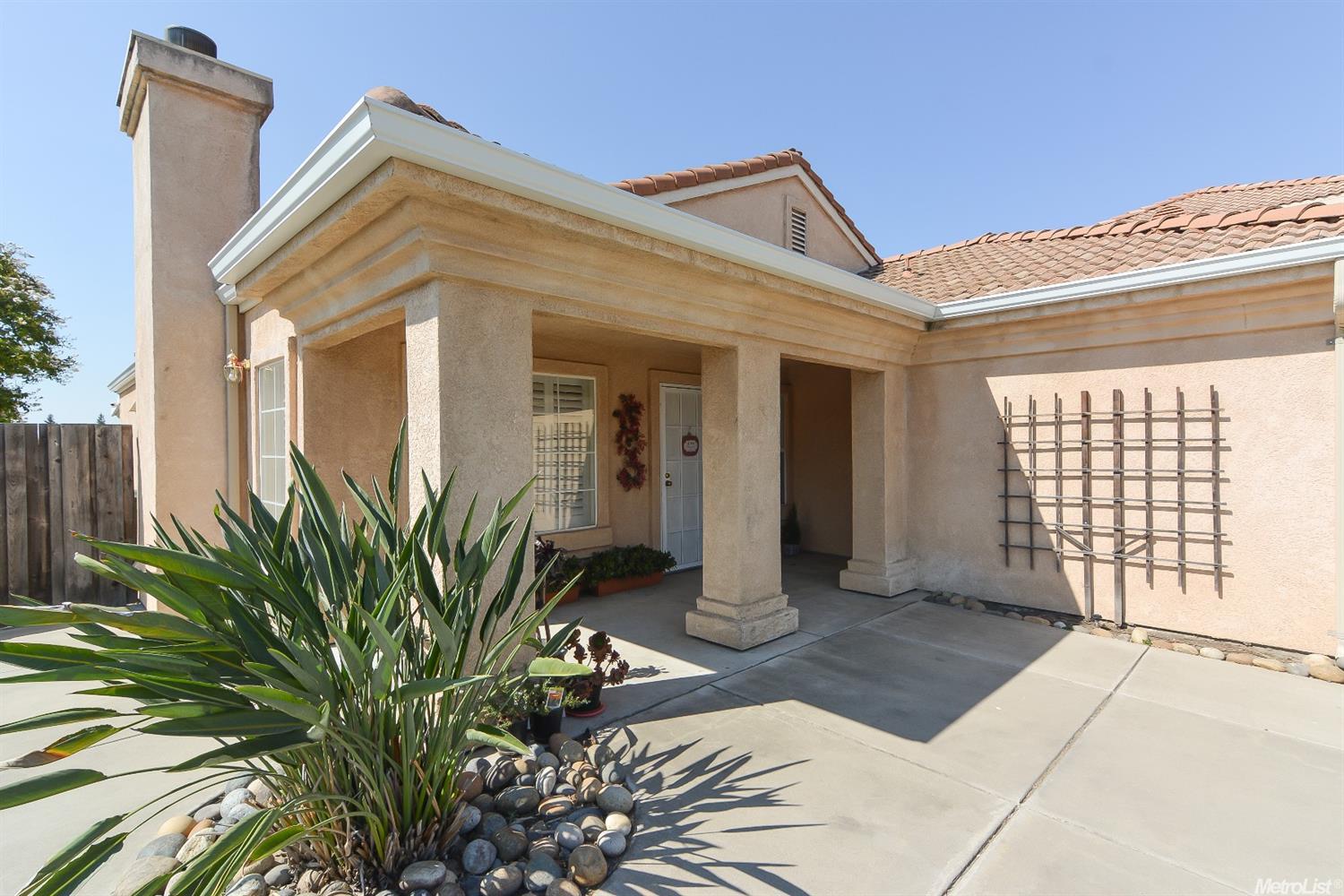 1810 Aberdeen Ct, Manteca, CA 95337 photo 2