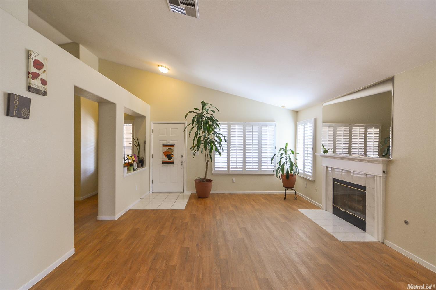 1810 Aberdeen Ct, Manteca, CA 95337 photo 5