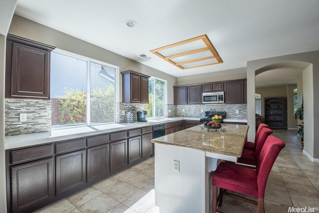 517 Dimensions St, Modesto, CA 95356 photo 13