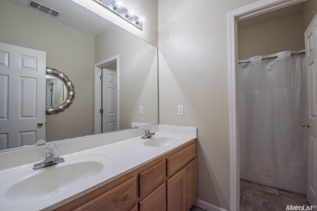 517 Dimensions St, Modesto, CA 95356 photo 19