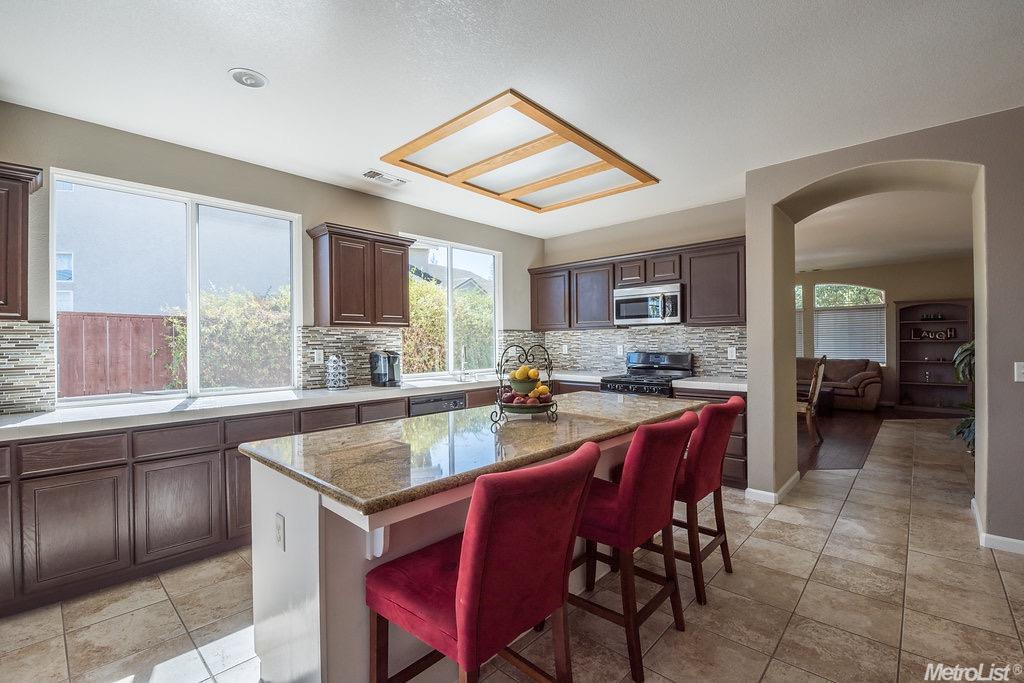 517 Dimensions St, Modesto, CA 95356 photo 10