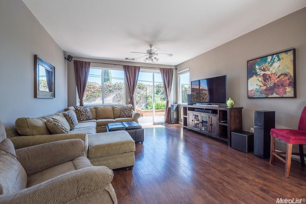 517 Dimensions St, Modesto, CA 95356 photo 17