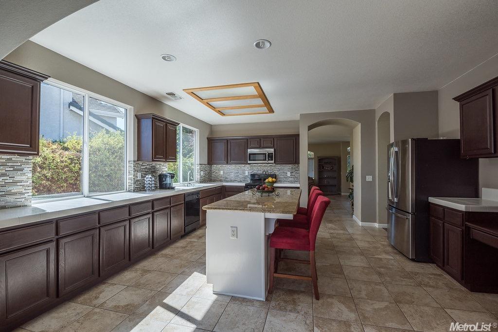 517 Dimensions St, Modesto, CA 95356 photo 14