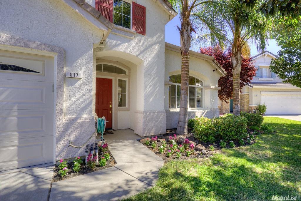 517 Dimensions St, Modesto, CA 95356 photo 2