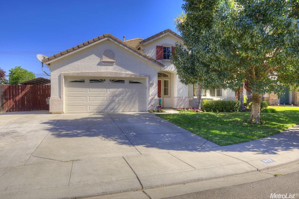 517 Dimensions St, Modesto, CA 95356 photo 1