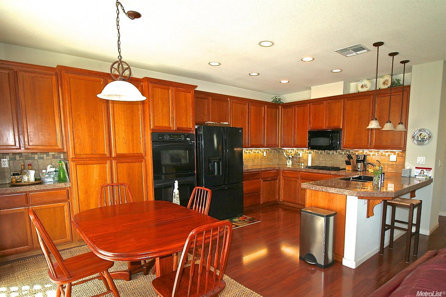 186 Clifton Ct, Ripon, CA 95366 photo 4